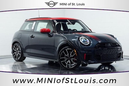 2026 MINI 2 Door Iconic