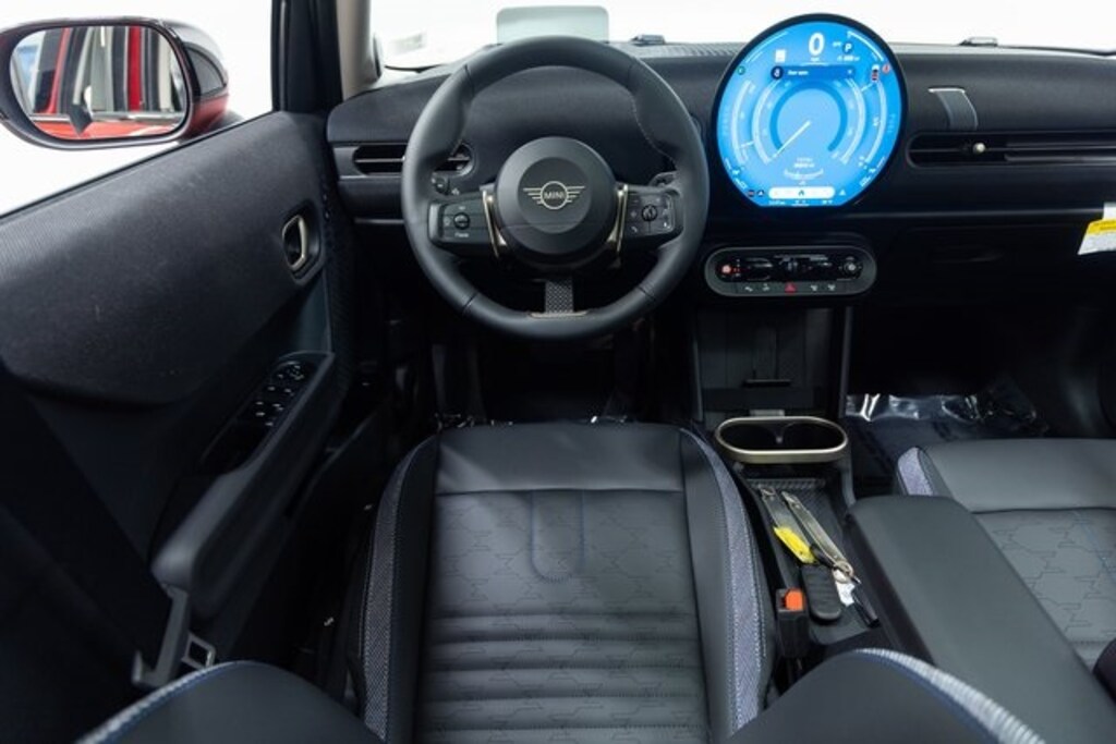 Used 2025 MINI Hardtop 4 Door Iconic Hatchback