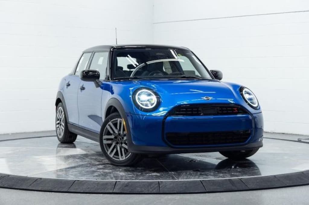 New 2026 MINI 4 Door Signature Plus Hatchback