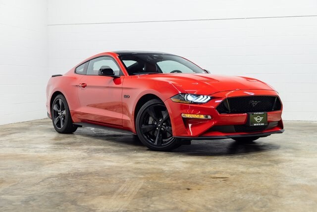 2022 Ford Mustang GT Premium photo 2