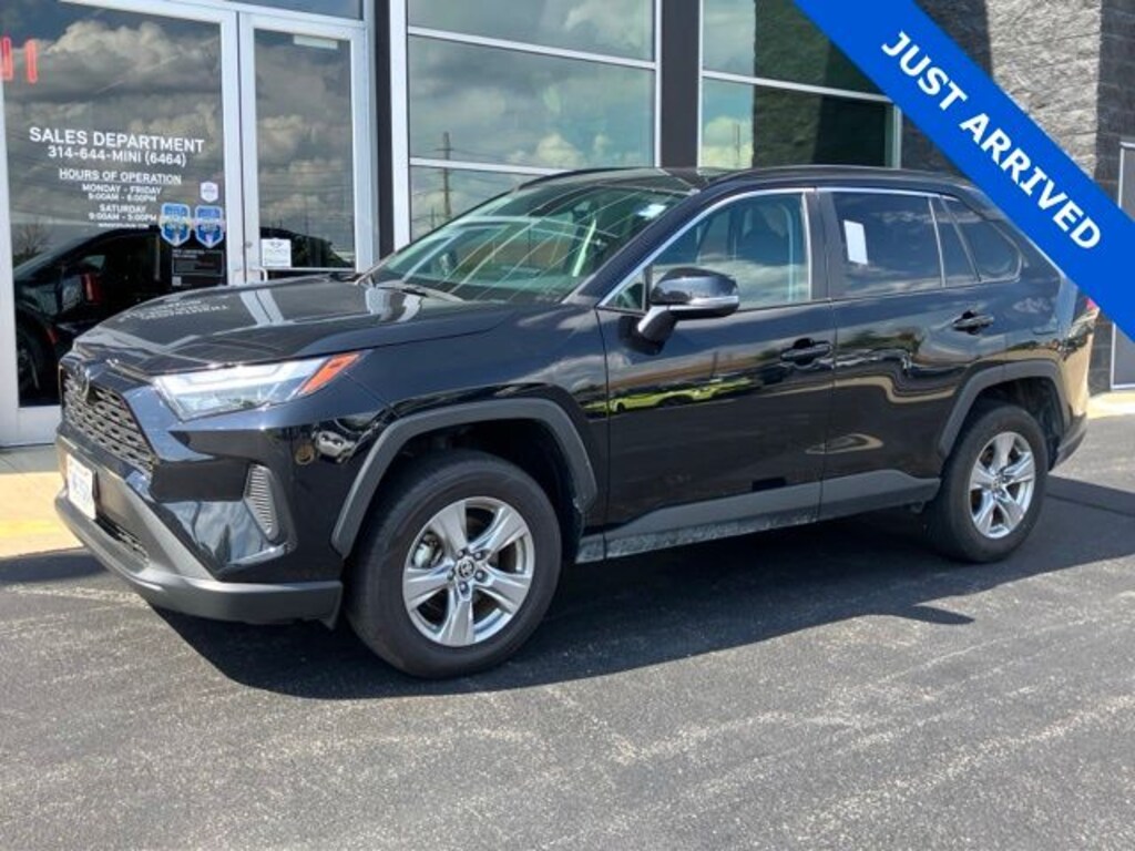 Used 2024 Toyota RAV4 XLE SUV