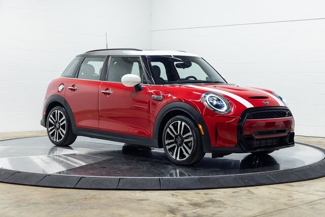 2023 Mini Cooper 4 Door Hardtop photo 4