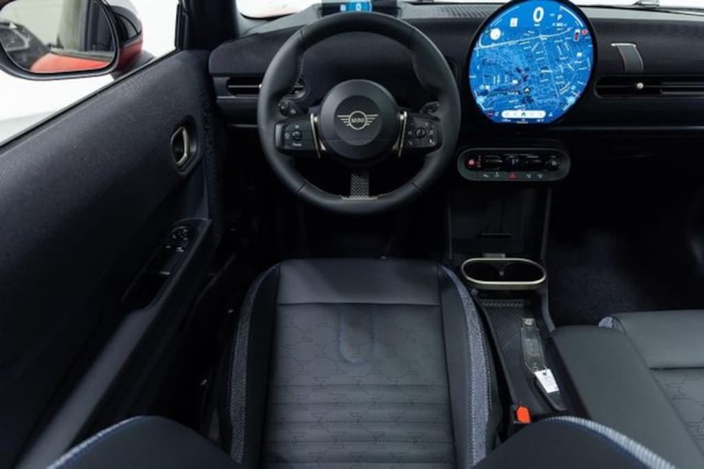 New 2026 MINI 2 Door Signature Plus Hatchback