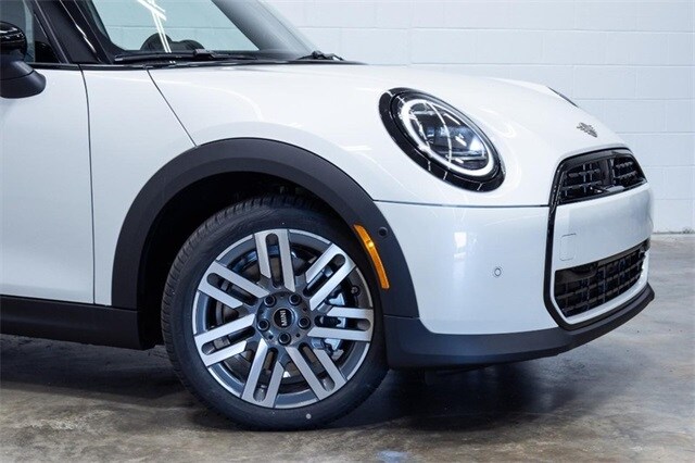 2026 Mini Cooper Oxford Edition photo 4