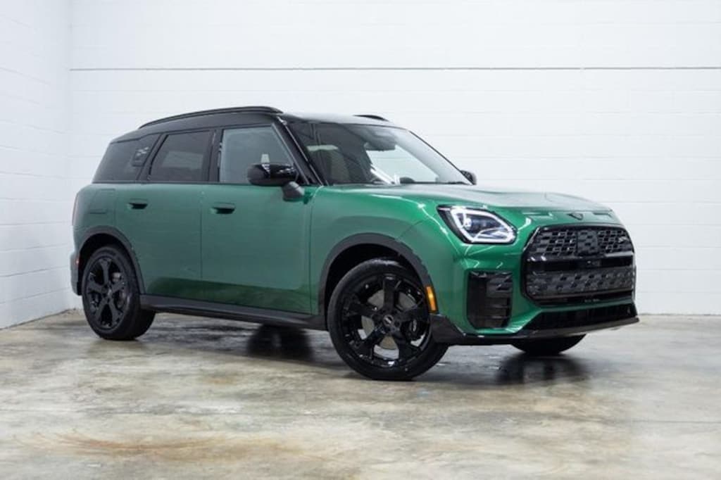 New 2026 MINI Countryman Iconic SUV