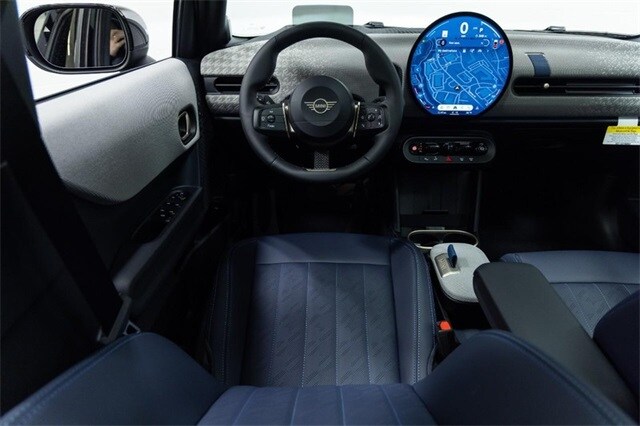 2026 Mini Cooper S Iconic photo 3