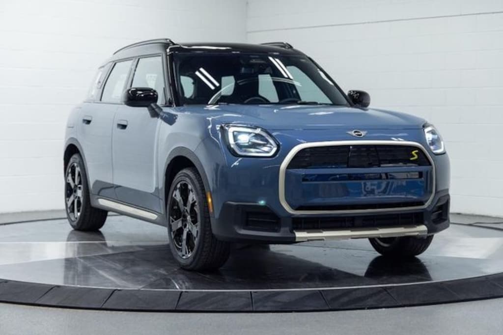 New 2026 MINI Countryman Signature Plus SUV