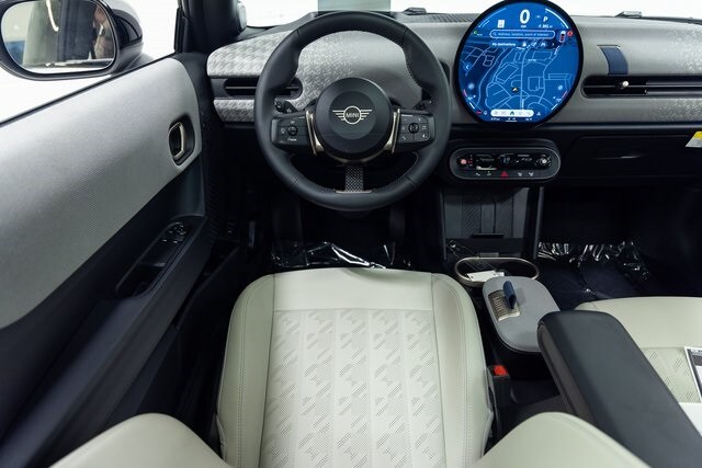 2025 Mini Cooper 2 Door Hardtop S Iconic photo 3