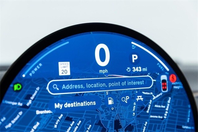 2025 Mini Cooper 2 Door Hardtop S Iconic photo 3