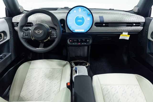 2026 MINI Hardtop 2 Door S - Photo 18