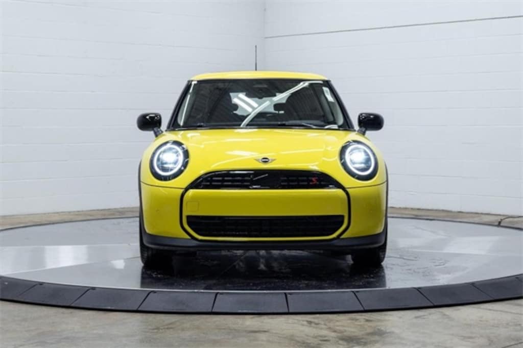 New 2026 MINI 2 Door Signature Plus Hatchback