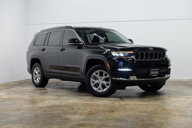 Used 2023 Jeep Grand Cherokee L Limited with VIN 1C4RJKBG5P8834710 for sale in Saint Louis, MO