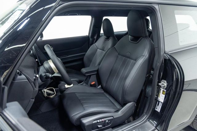 2026 MINI Hardtop 2 Door S - Photo 19