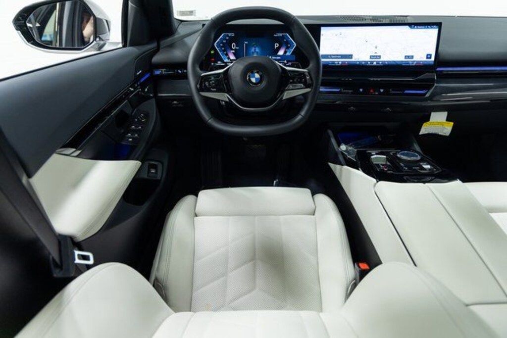 Used 2025 BMW 530i xDrive Sedan