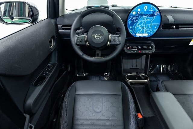 2025 Mini Cooper 4 Door Hardtop Signature photo 3