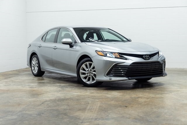 2024 Toyota Camry LE photo 4