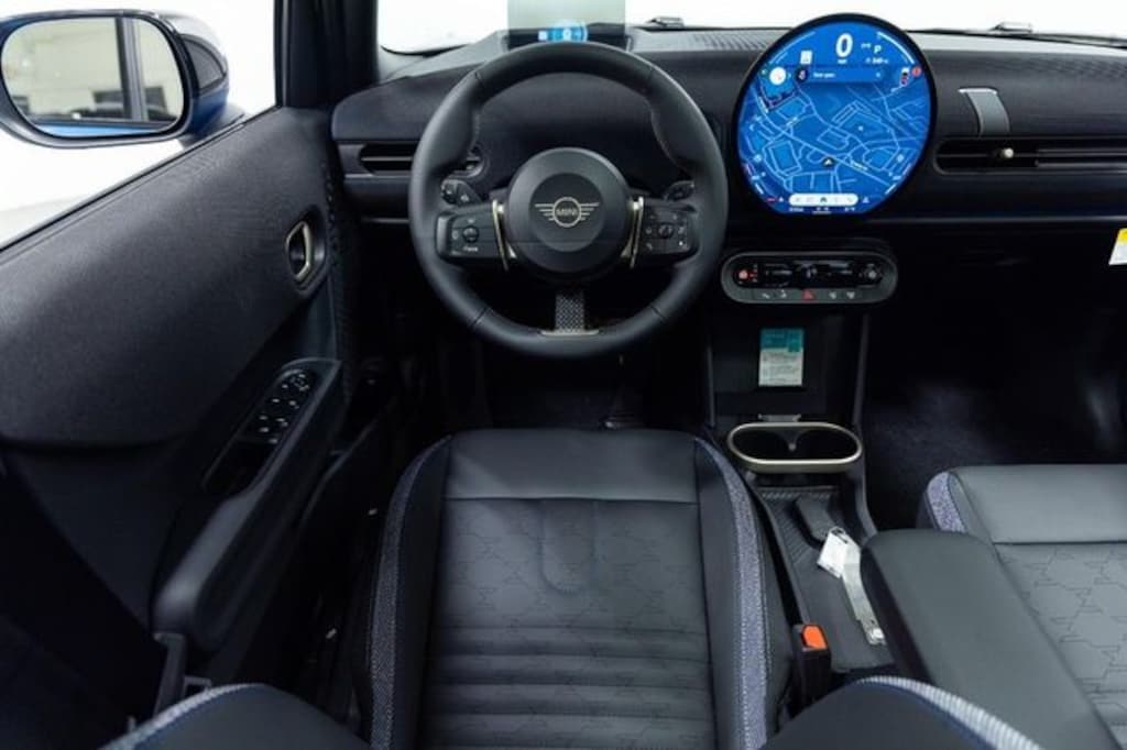 New 2026 MINI 4 Door Signature Plus Hatchback