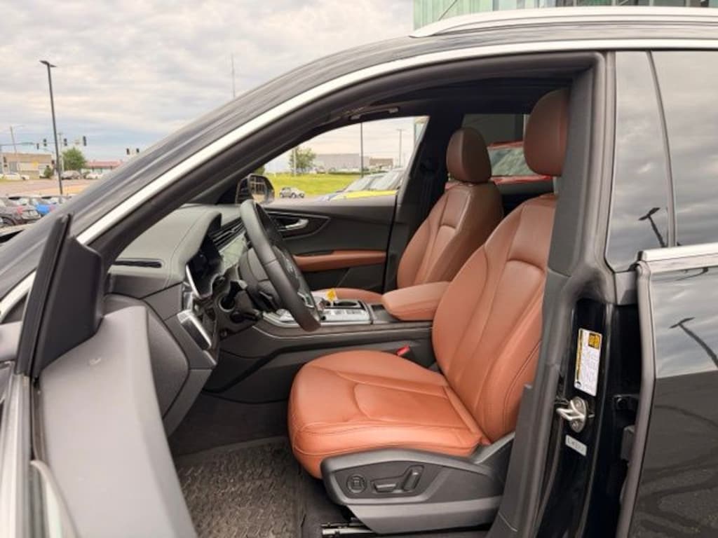 Used 2023 Audi Q8 55 Premium SUV