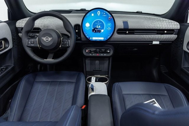 2026 MINI Convertible S - Photo 17