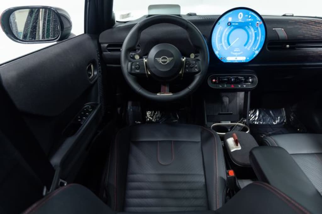 Certified 2025 MINI Hardtop 4 Door Hatchback