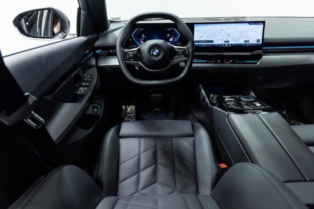 Used 2025 BMW 530i Sedan