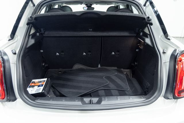 2023 MINI Hardtop 4 Door S - Photo 9