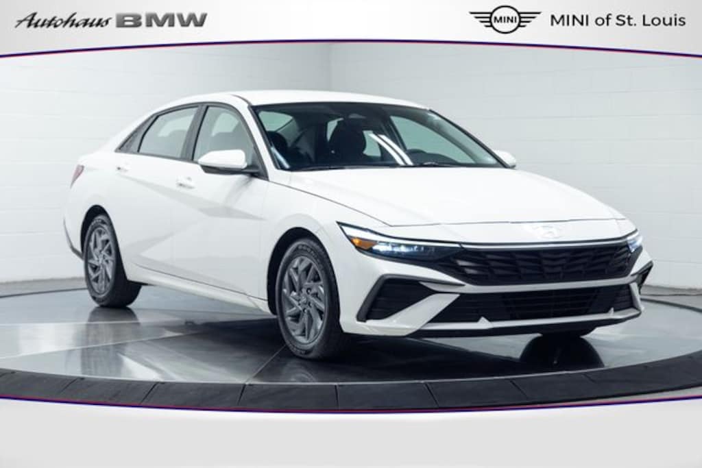 Used 2024 Hyundai Elantra SEL Sedan