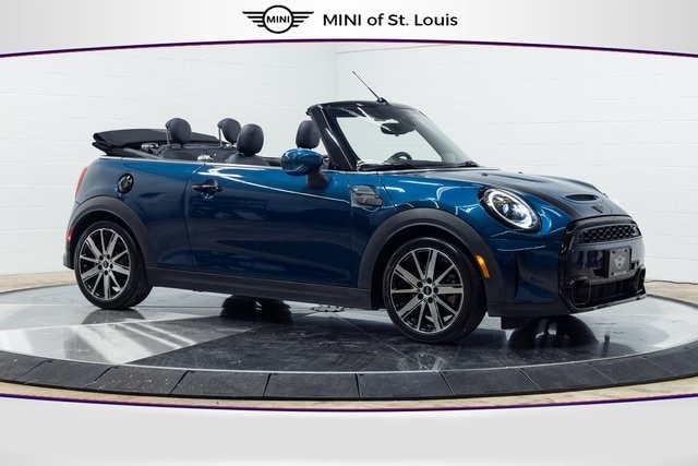 2022 MINI Convertible Convertible 