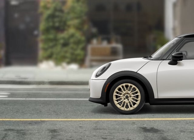 2026 Mini Cooper S Iconic photo 2