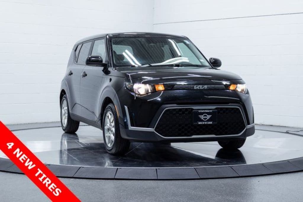 Used 2023 Kia Soul LX Hatchback