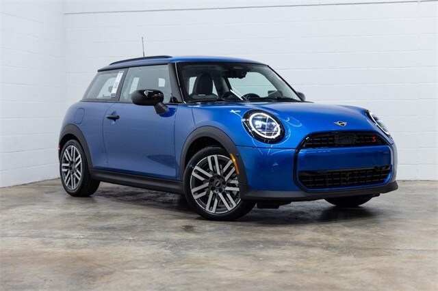 2025 Mini Cooper Hardtop S photo 4