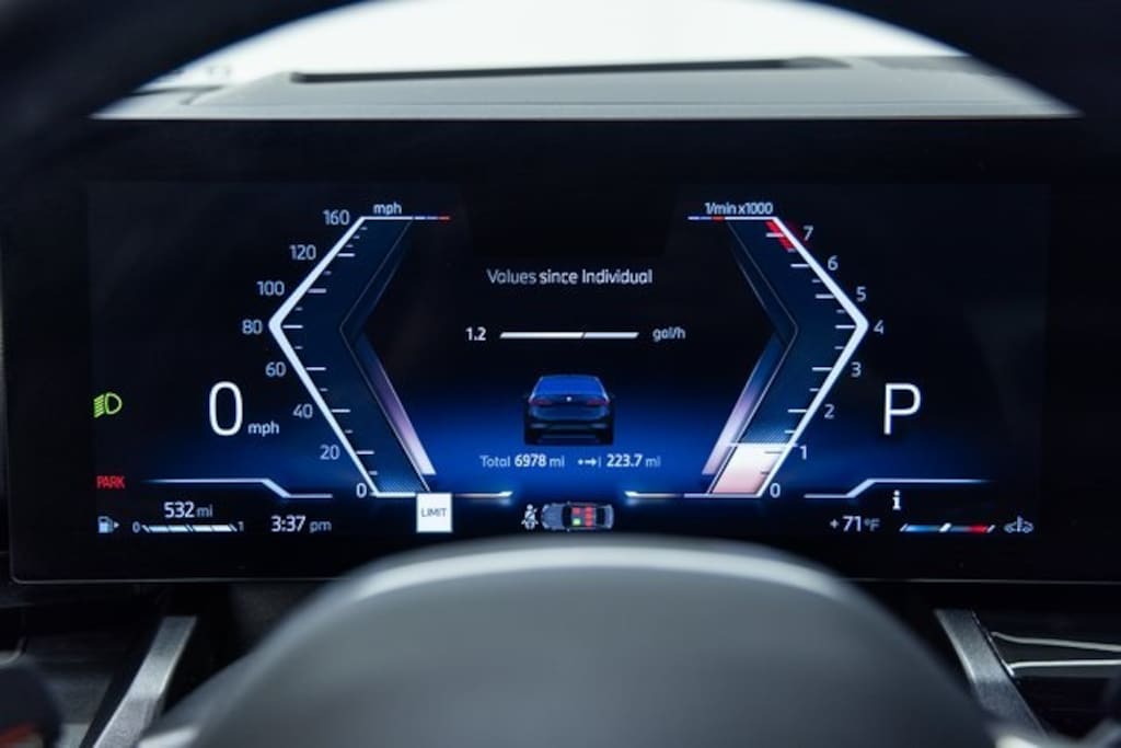 Used 2025 BMW 530i xDrive Sedan