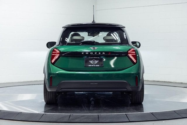 2026 MINI Hardtop 2 Door S - Photo 7