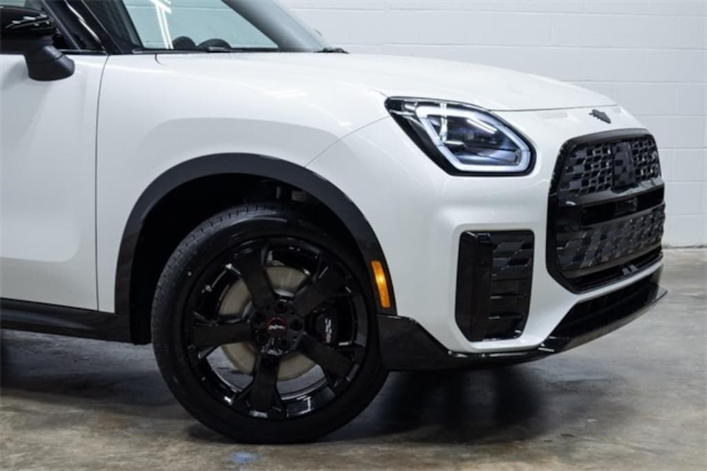 New 2026 MINI Countryman Iconic SUV