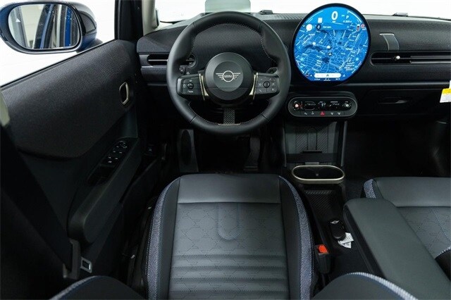 2025 Mini Cooper 4 Door Hardtop S Iconic photo 4