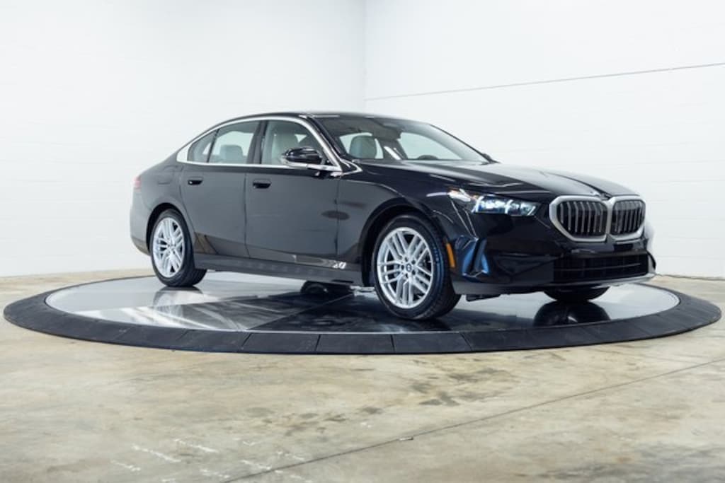 Used 2025 BMW 530i xDrive Sedan