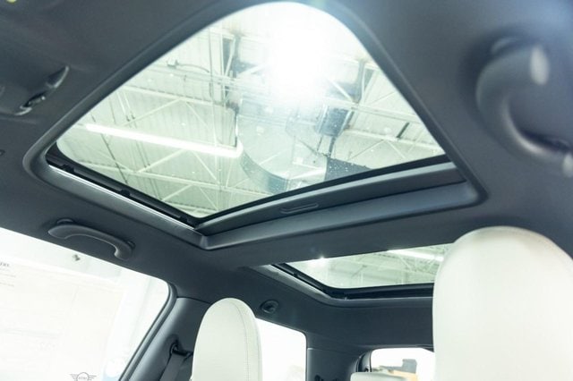 2026 MINI Hardtop 2 Door S - Photo 12