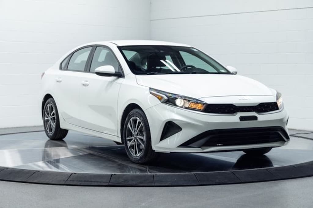 Used 2023 Kia Forte LXS Sedan