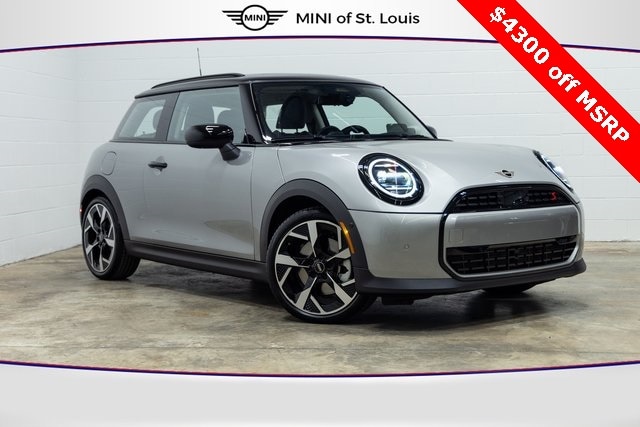 2025 MINI Hardtop 2 Door S's photo