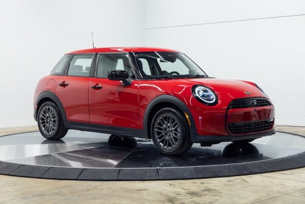Used 2025 MINI Hardtop 4 Door Iconic Hatchback