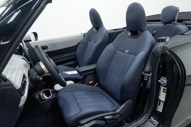 2026 MINI Convertible S - Photo 18