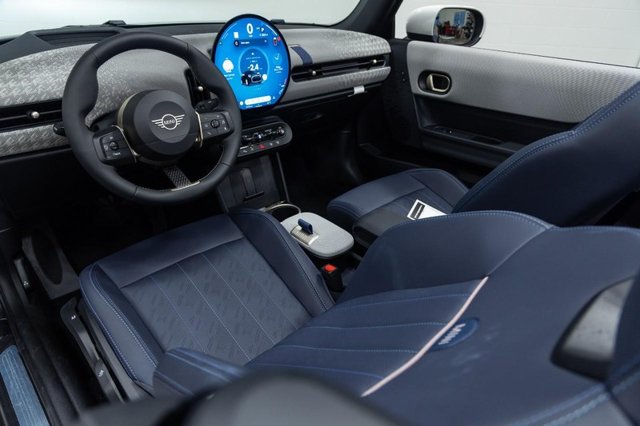 2026 MINI Convertible S - Photo 16