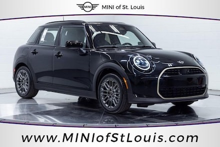 2026 MINI 4 Door Signature Plus