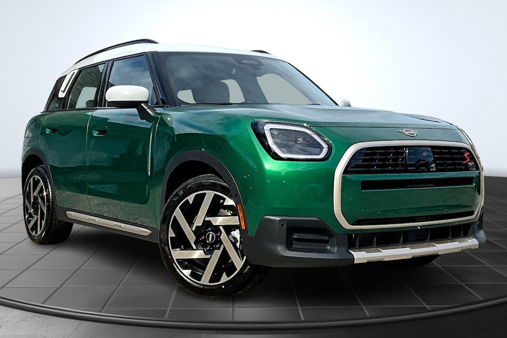 New 2026 MINI Countryman Signature Plus SUV