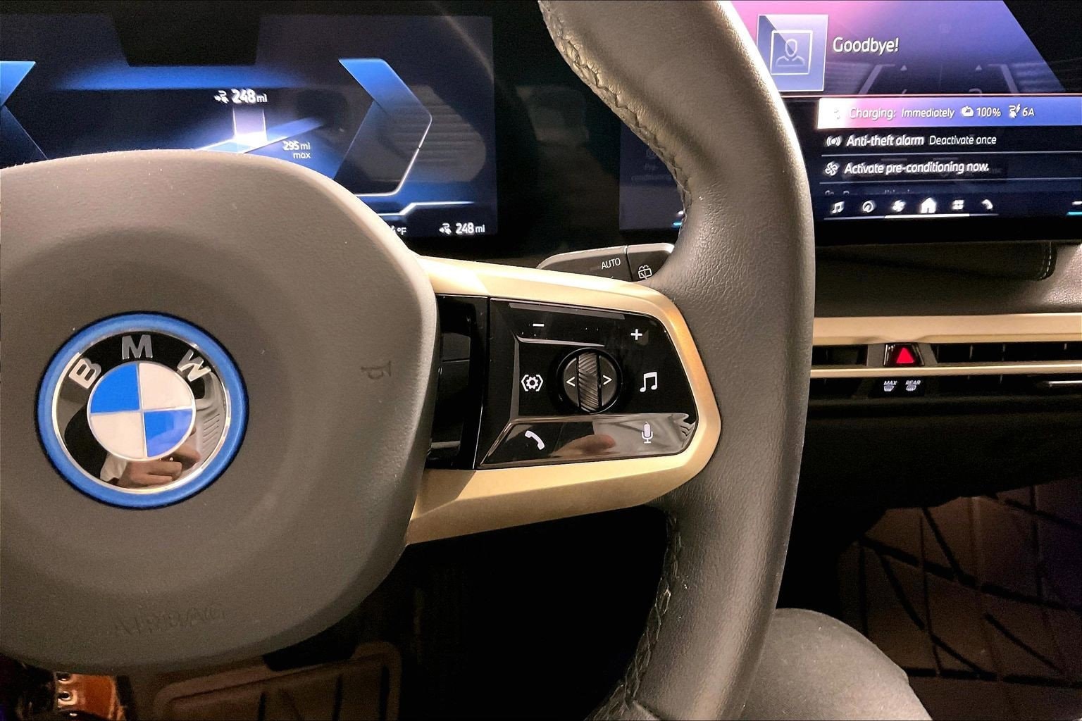 2024 BMW iX Base - Photo 18