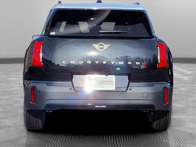 2025 Mini Countryman Iconic photo 4