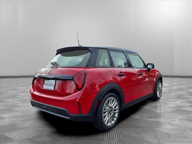 2025 Mini Cooper 4 Door Hardtop Signature photo 4
