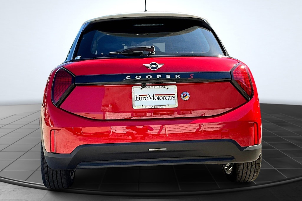 New 2025 MINI Hardtop 4 Door Signature Plus Hatchback