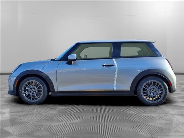 2025 Mini Cooper 2 Door Hardtop Signature photo 2