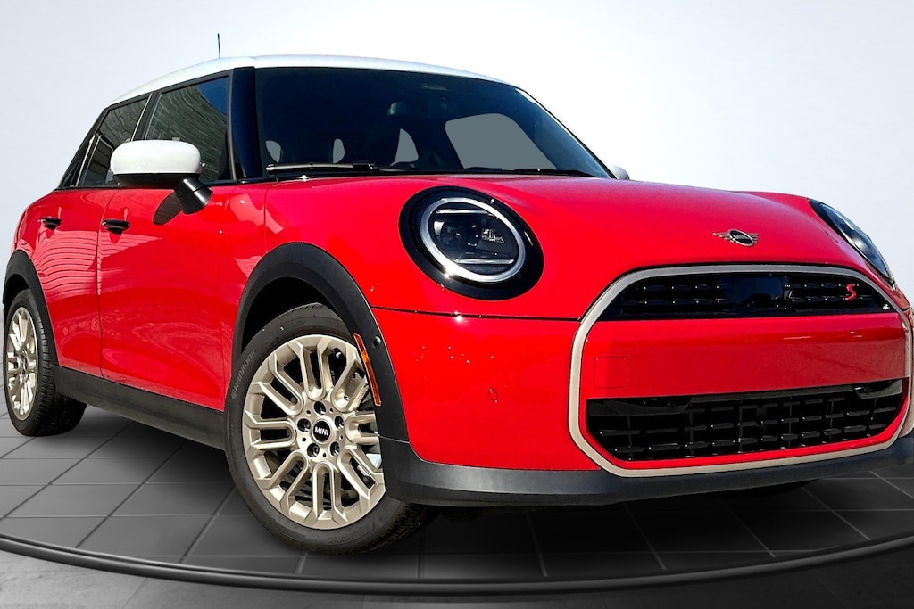 New 2025 MINI Hardtop 4 Door Signature Plus Hatchback